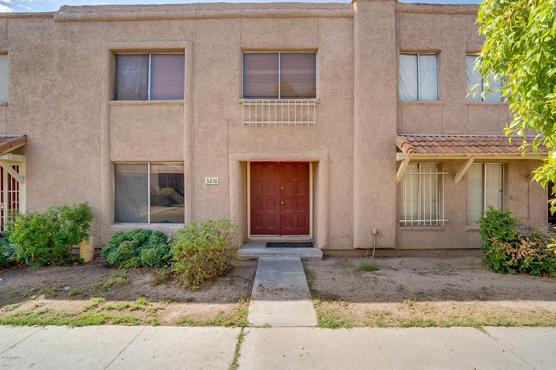 3216 W Laurie Ln, Phoenix, AZ 85051