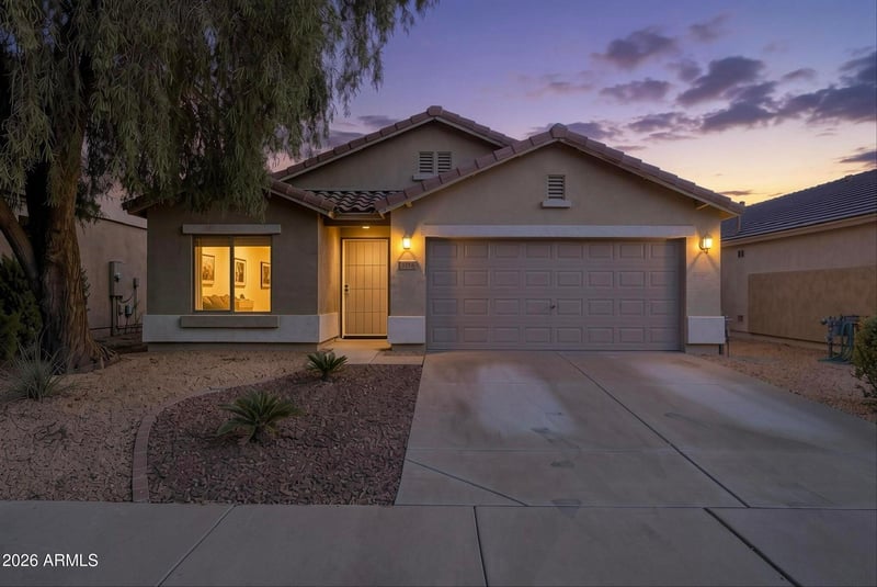 3216 W Mineral Butte Dr, San Tan Valley, AZ 85144