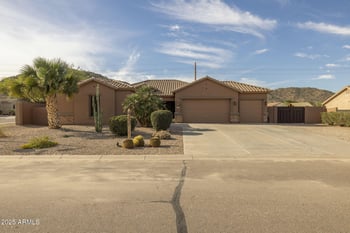 32164 Sunflower Trl, San Tan Valley, AZ 85143