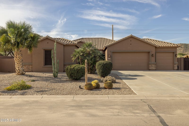 32164 Sunflower Trl, San Tan Valley, AZ 85143