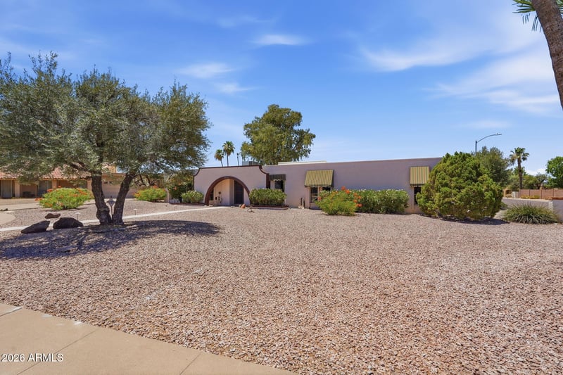 3217 E Malapai Dr, Phoenix, AZ 85028