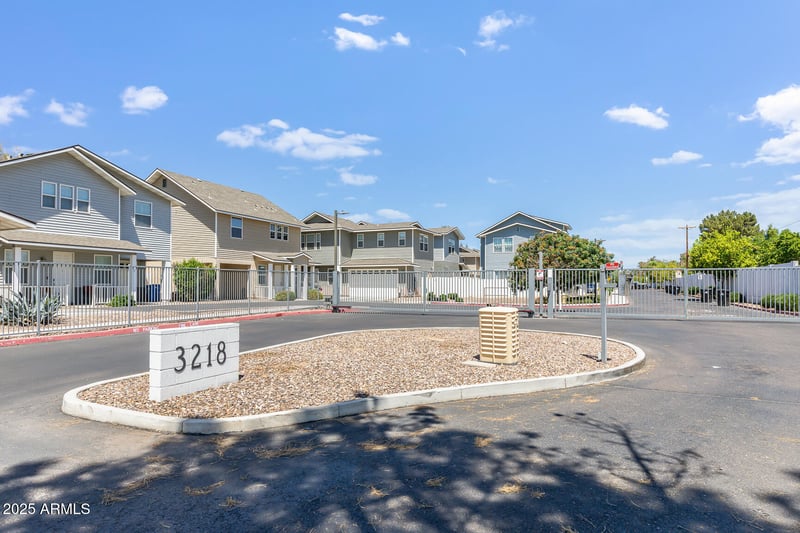 3218 Glendale Ave #8, Phoenix, AZ 85051