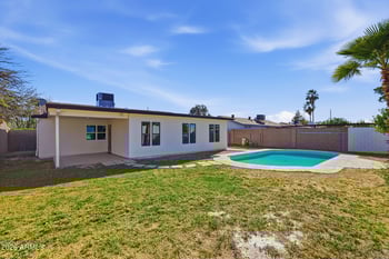 3218 Libby St, Phoenix, AZ 85032