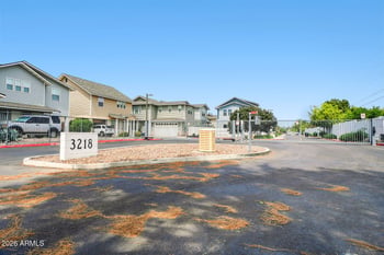 3218 W Glendale Ave #24, Phoenix, AZ 85051