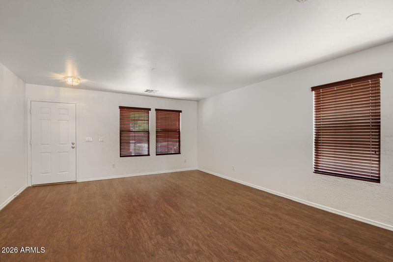 3219 W Saint Anne Ave, Phoenix, AZ 85041
