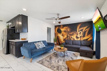 322 N 11th Pl, Phoenix, AZ 85006