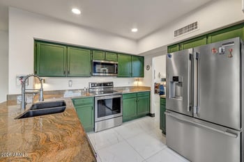 322 Vaughn Ave, Gilbert, AZ 85234