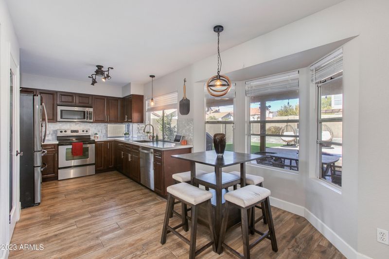 3220 E Silverwood Dr, Phoenix, AZ 85048