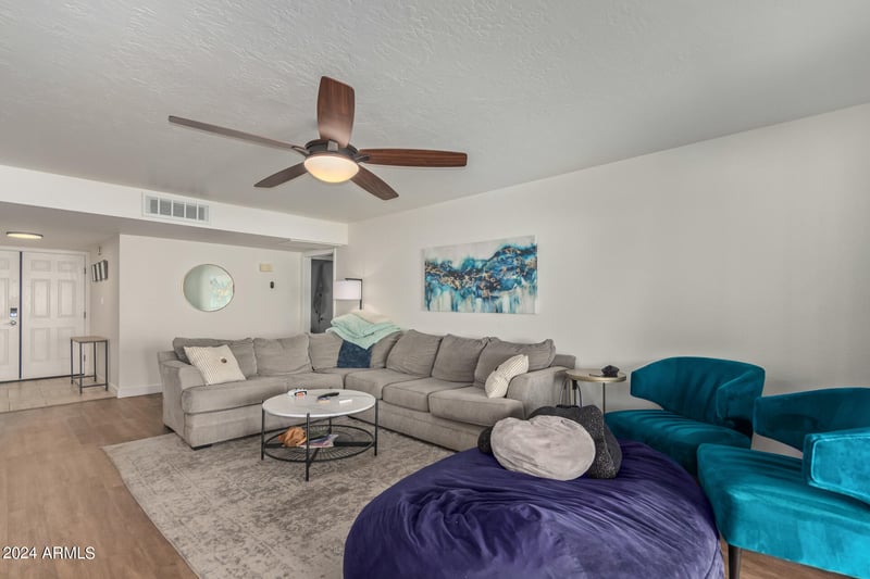 3220 W Cinnabar Ave, Phoenix, AZ 85051