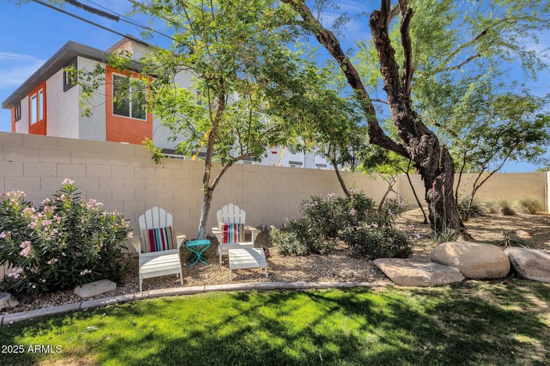 3221 37th St #10, Phoenix, AZ 85018