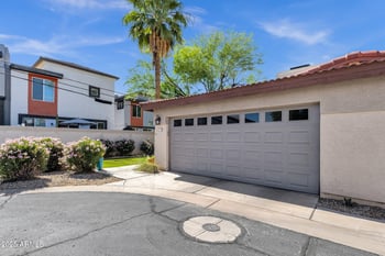 3221 37th St #10, Phoenix, AZ 85018