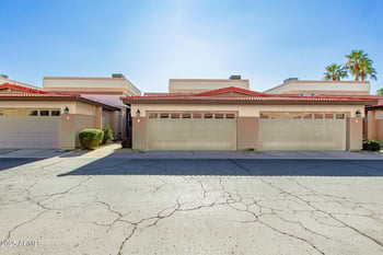 3221 37th St #4, Phoenix, AZ 85018