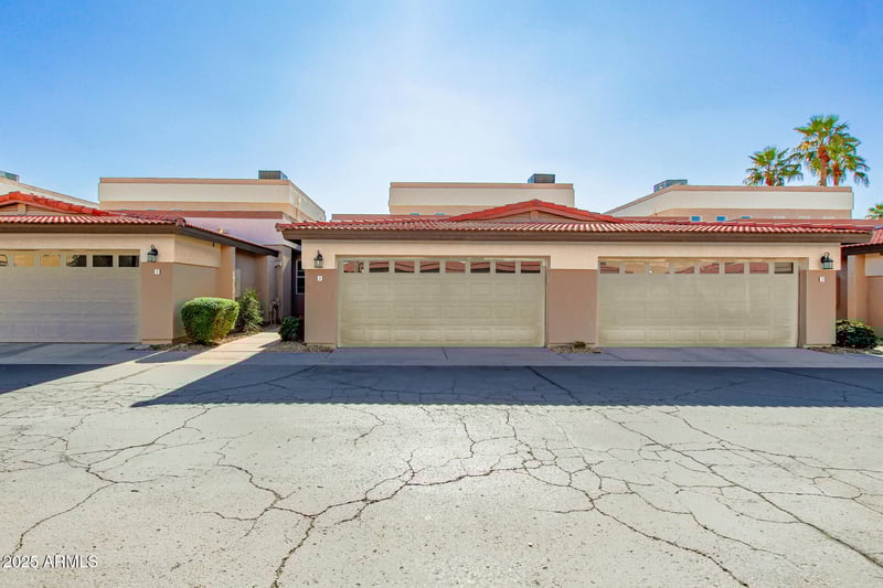 3221 37th St #4, Phoenix, AZ 85018