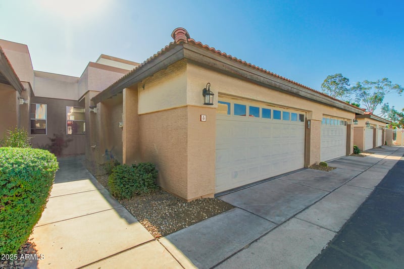 3221 37th St #4, Phoenix, AZ 85018