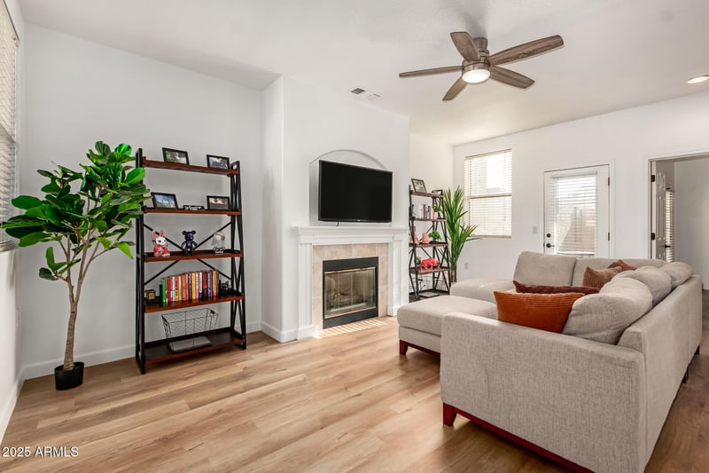 3221 37th St #4, Phoenix, AZ 85018