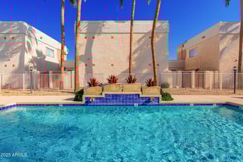 3221 37th St #4, Phoenix, AZ 85018