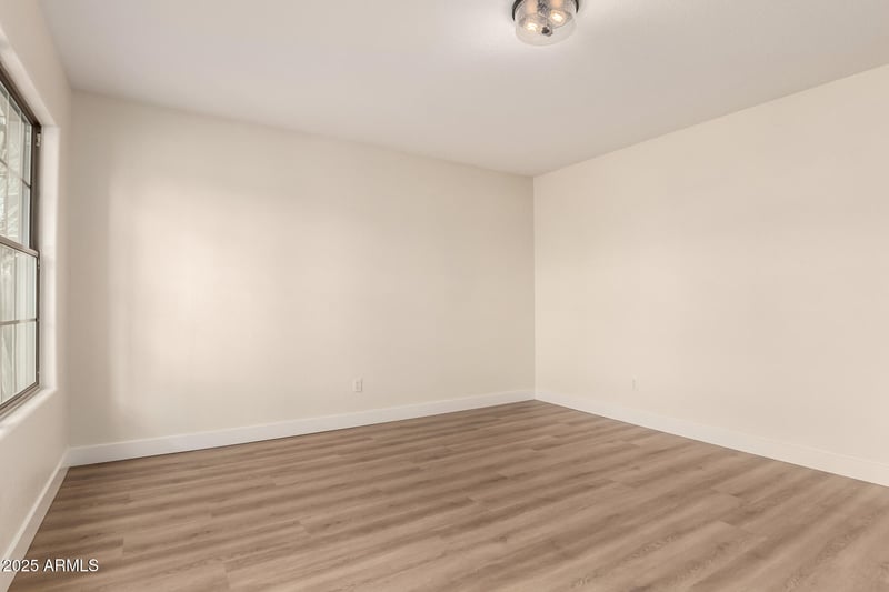 3221 Beaubien Dr, Phoenix, AZ 85027