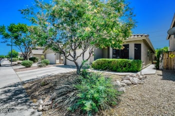 3221 Blackhawk Dr, Phoenix, AZ 85050