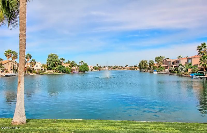3221 E Ashurst Dr, Phoenix, AZ 85048