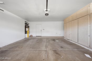 3221 37th St #31, Phoenix, AZ 85018