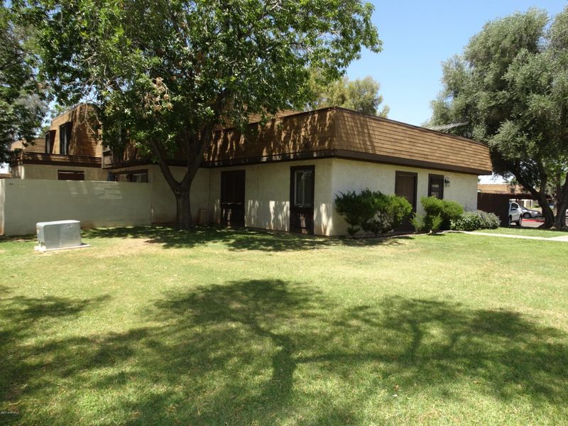 3221 W Loma Ln, Phoenix, AZ 85051