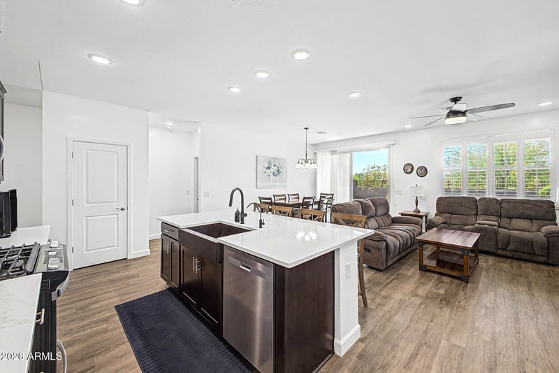 32210 N Colorado Ln, San Tan Valley, AZ 85143