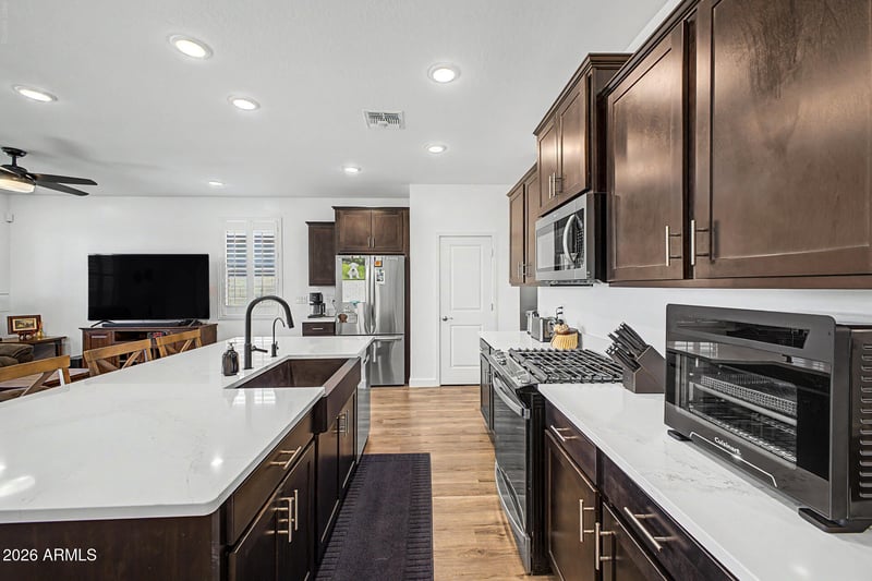 32210 N Colorado Ln, San Tan Valley, AZ 85143