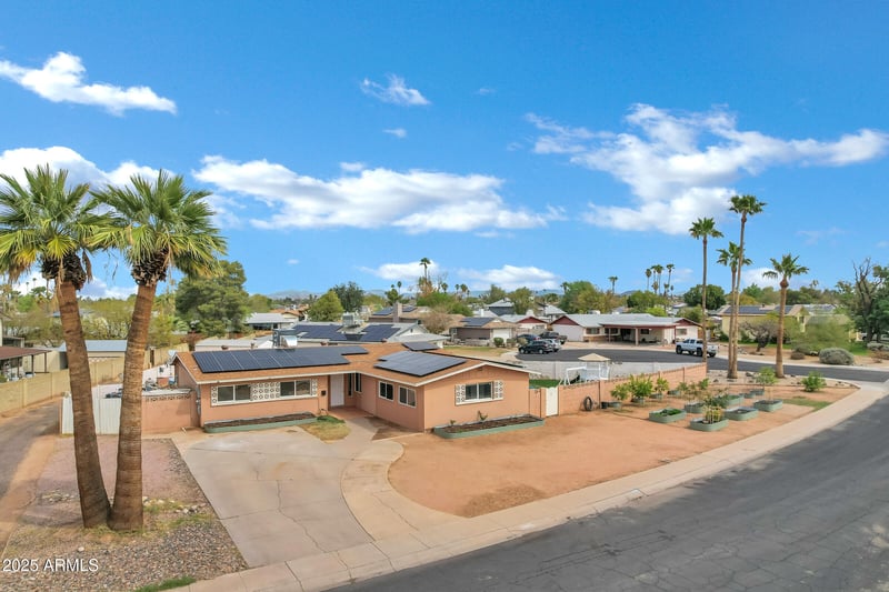 3222 Hearn Rd, Phoenix, AZ 85053