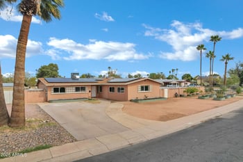 3222 Hearn Rd, Phoenix, AZ 85053