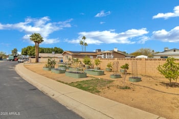 3222 Hearn Rd, Phoenix, AZ 85053