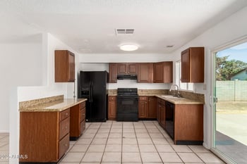 3222 Wagoner Rd, Phoenix, AZ 85053