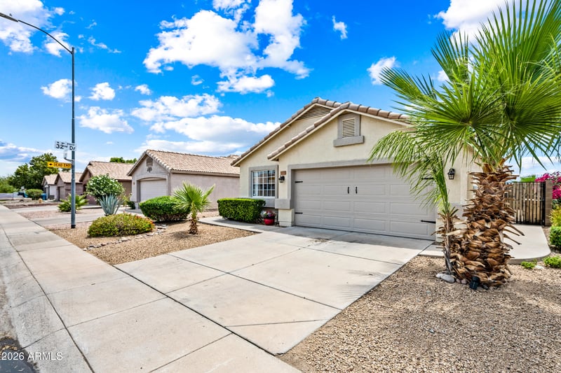 3223 W Salter Dr, Phoenix, AZ 85027