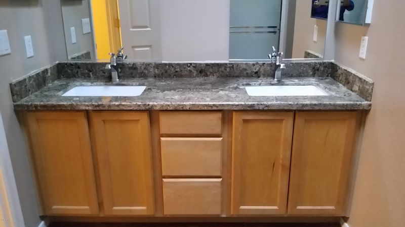 3224 E Maldonado Dr, Phoenix, AZ 85042