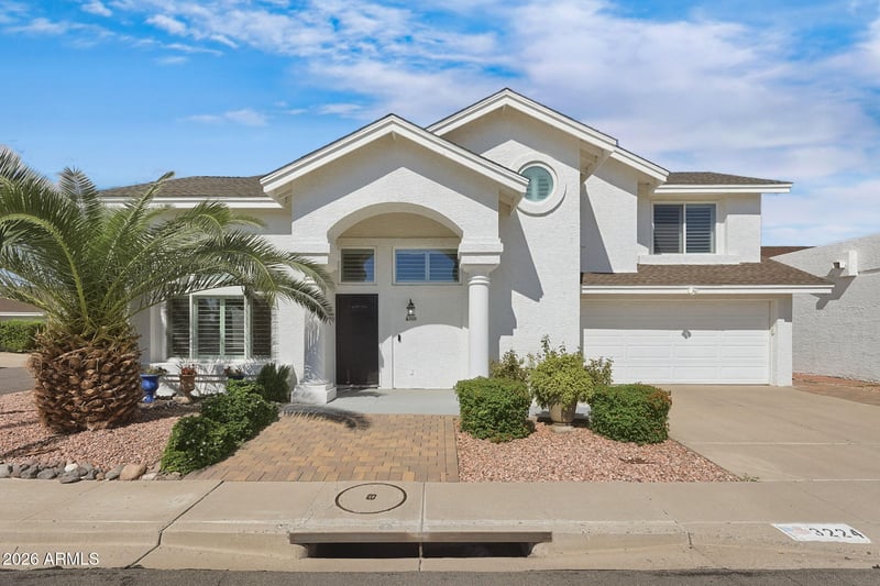 3224 E Taro Ln, Phoenix, AZ 85050