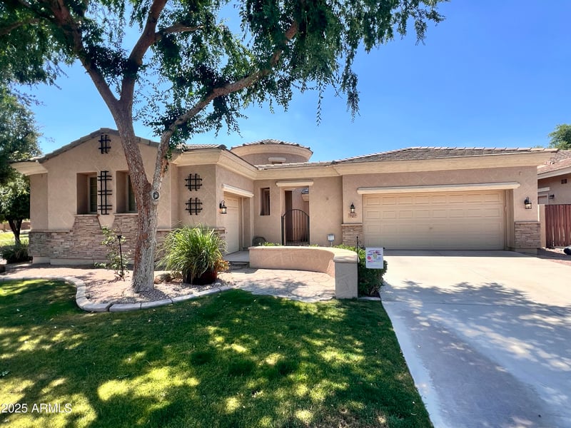 3225 Cardinal Ct, Chandler, AZ 85286