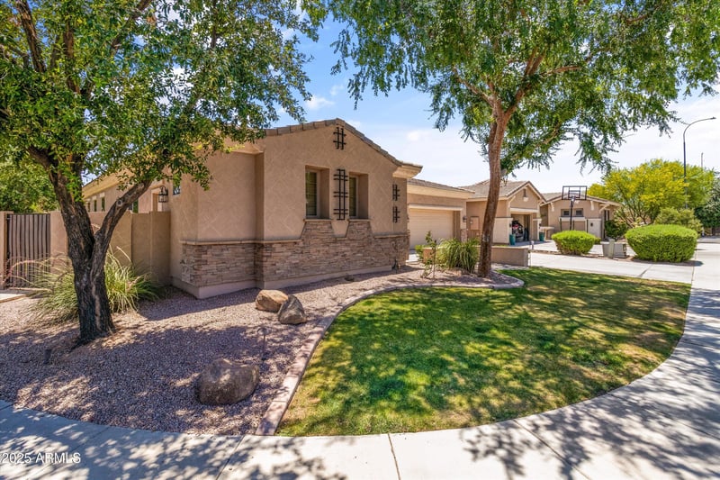 3225 Cardinal Ct, Chandler, AZ 85286