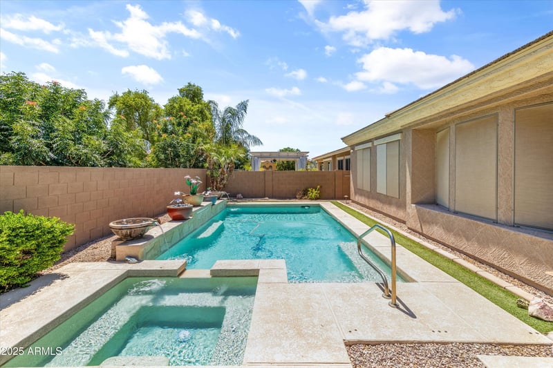 3225 Cardinal Ct, Chandler, AZ 85286