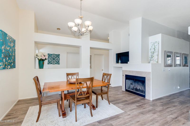 3225 E Wahalla Ln, Phoenix, AZ 85050