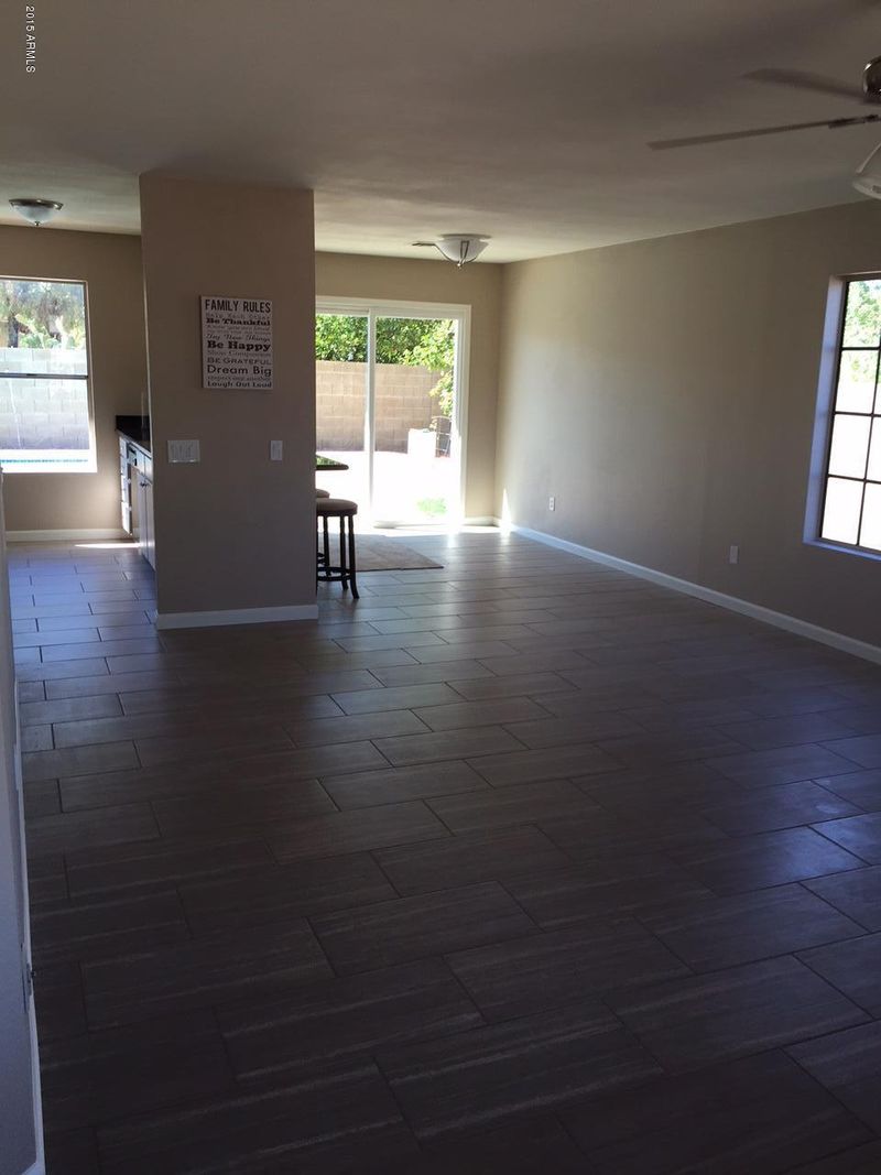 3225 W Irma Ln, Phoenix, AZ 85027