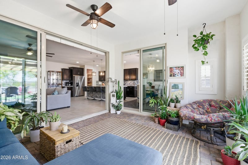 3226 Luna Dr, San Tan Valley, AZ 85143