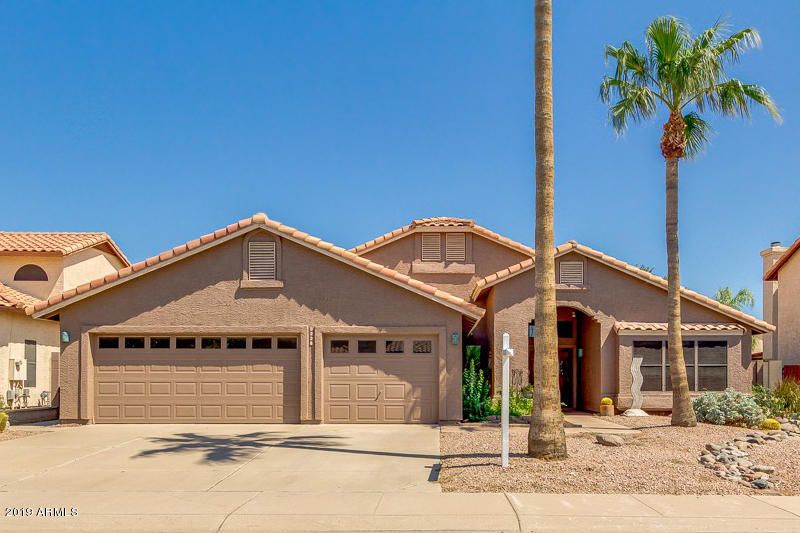 3226 E Redwood Ln, Phoenix, AZ 85048