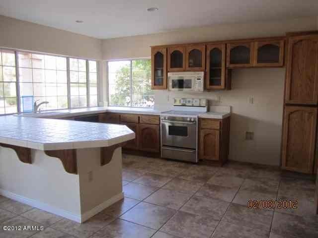 3226 E Rock Wren Rd, Phoenix, AZ 85044
