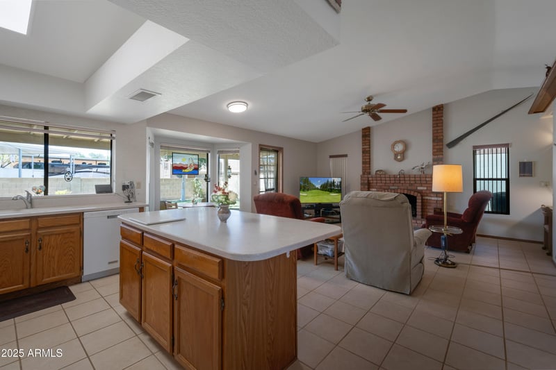 3227 Kristal Way, Phoenix, AZ 85027