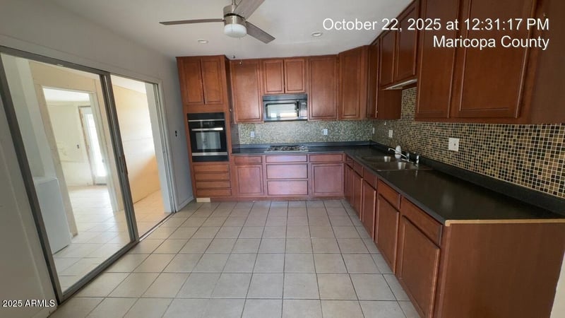 3227 Lisbon Ln, Phoenix, AZ 85053
