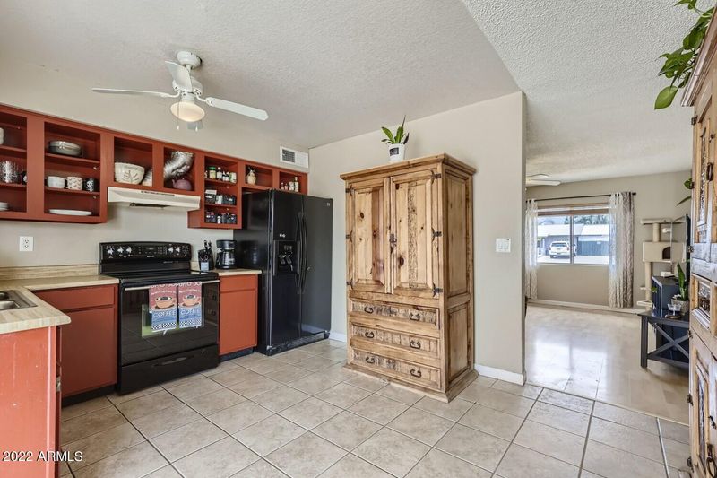 3227 W Grovers Ave, Phoenix, AZ 85053