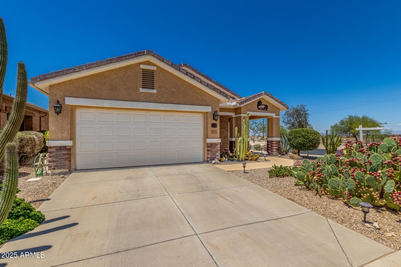 32270 Echo Canyon Rd, San Tan Valley, AZ 85143