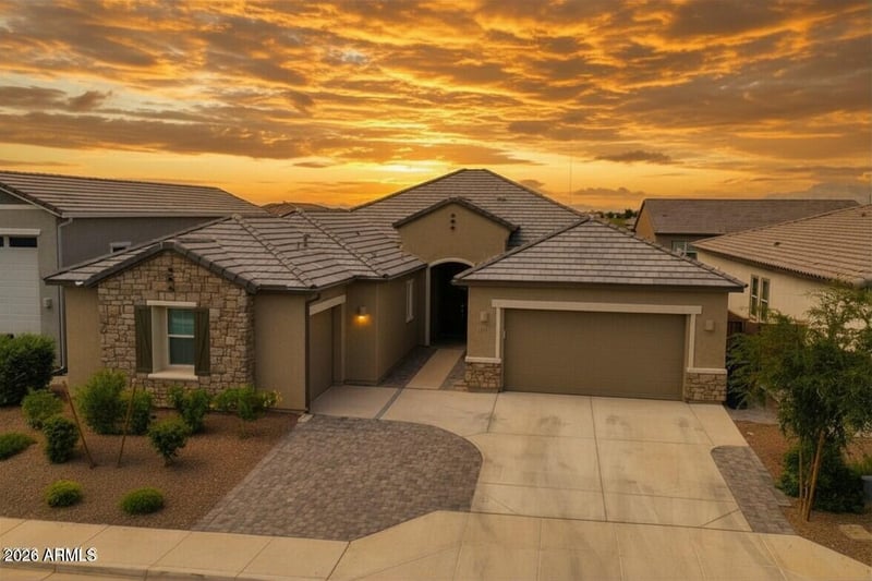 3228 Saddletree Way, San Tan Valley, AZ 85140