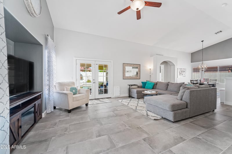 3228 Sandy Way, Gilbert, AZ 85297