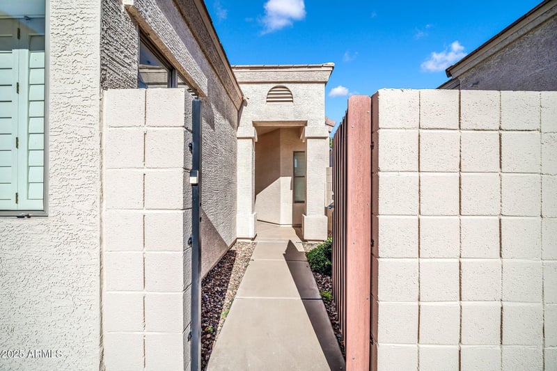 3228 Fremont Rd, Phoenix, AZ 85042