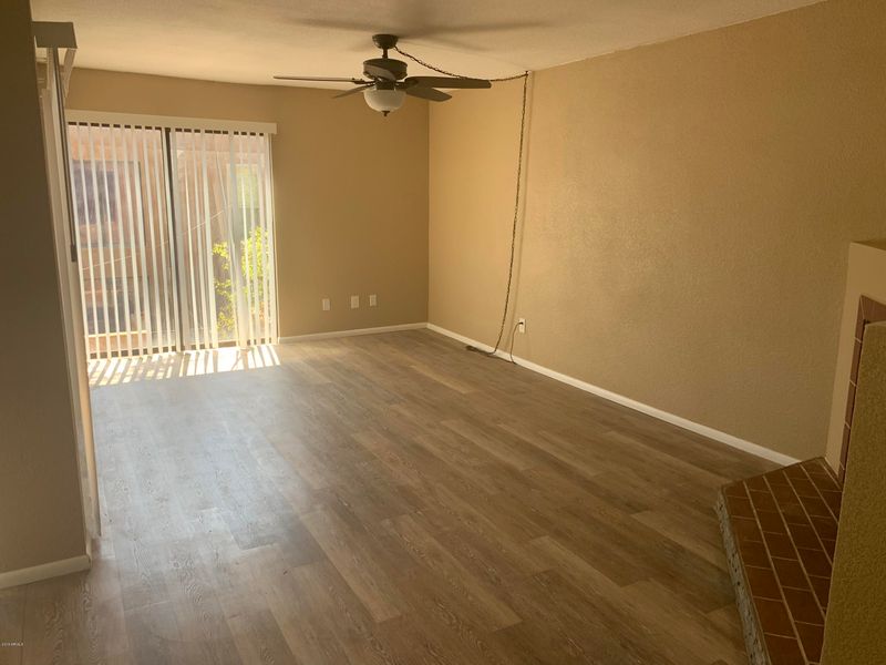 3228 W Glendale Ave #130, Phoenix, AZ 85051